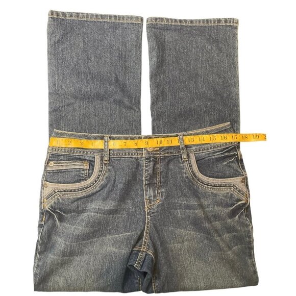 CATO PREMIUM Women's Denim Jeans Size 10 Petite Mid-Rise Boot Cut Deco Pockets - Picture 11 of 15